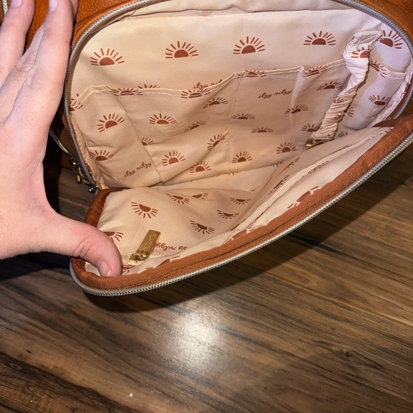Itsy Ritzy Cognac Boss plus diaper bag used - Picture 12 of 12
